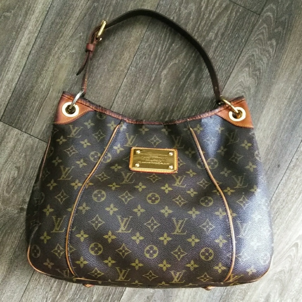 Authentic Galleria Louis Vuitton Bag